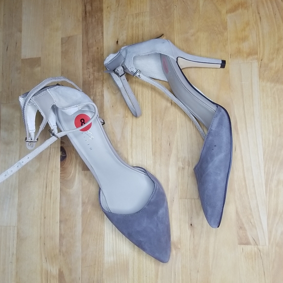Suede pointed toe ankle strap 8 - Picture 1 of 14